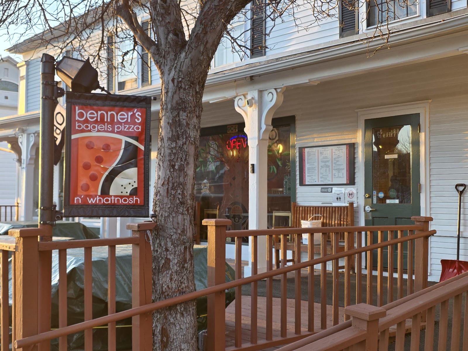 Benner's Bagels Pizza N' What Nosh